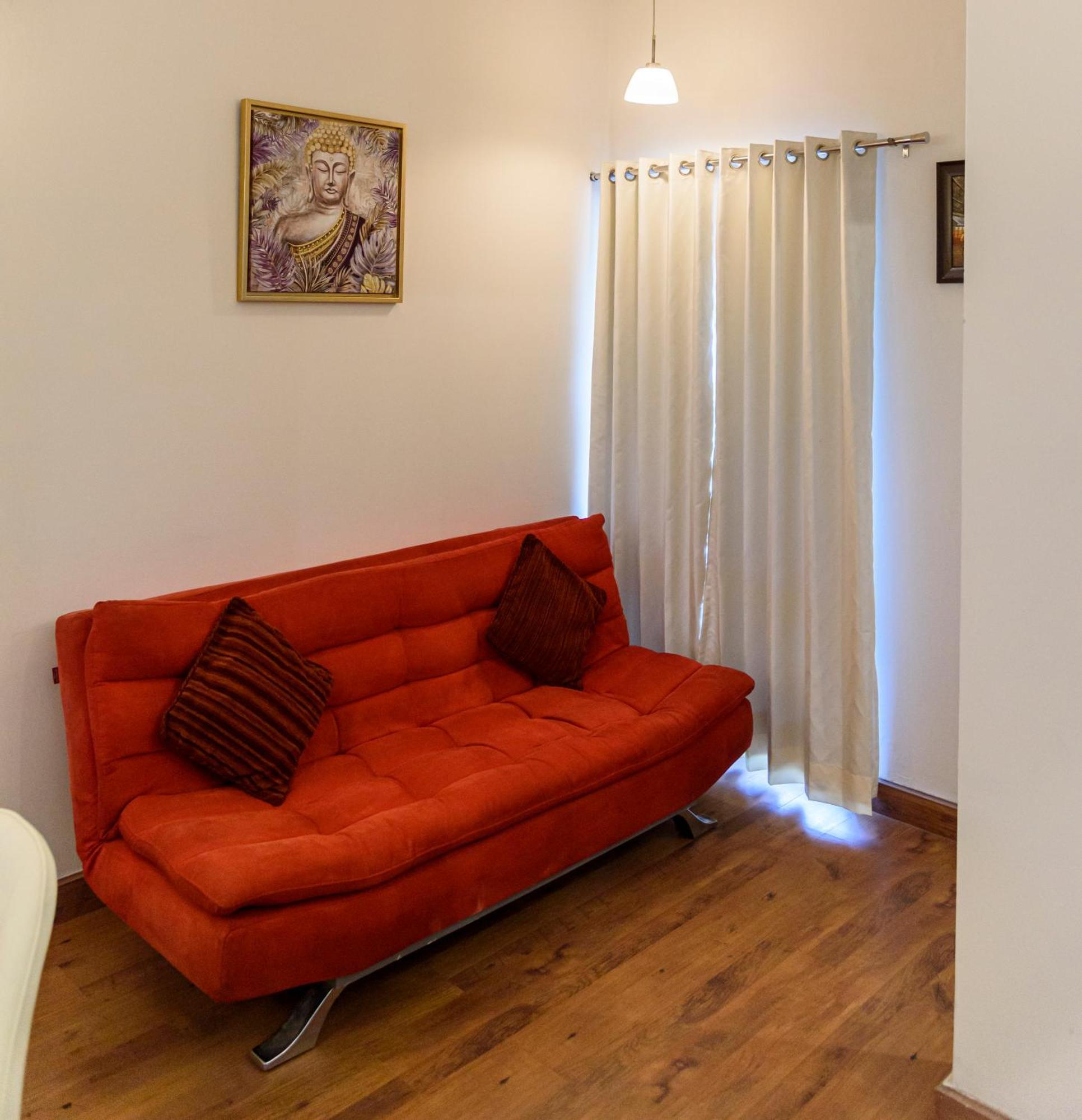 Beautiful Apartments At Tarudhan Valley Golf Resort, Manesar 古尔冈 客房 照片