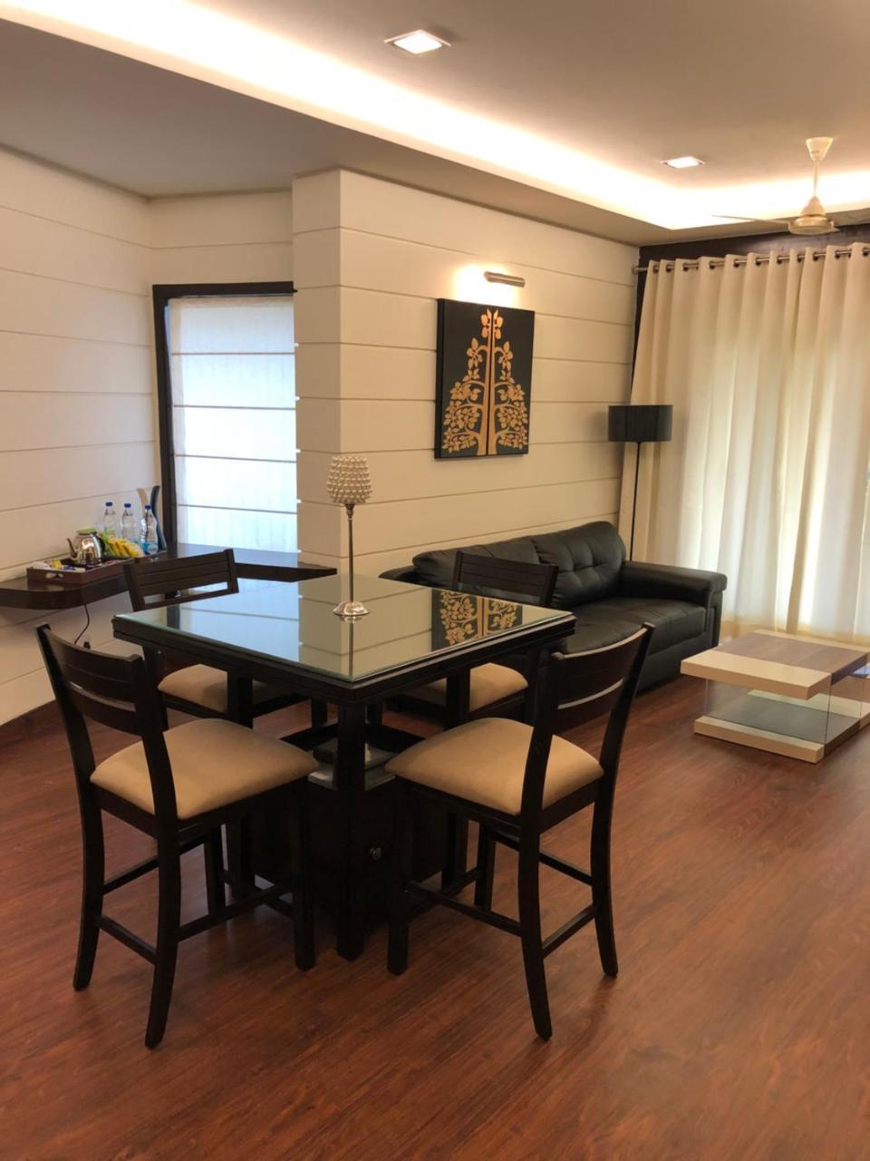 Beautiful Apartments At Tarudhan Valley Golf Resort, Manesar 古尔冈 外观 照片