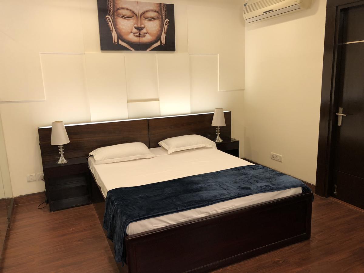 Beautiful Apartments At Tarudhan Valley Golf Resort, Manesar 古尔冈 外观 照片