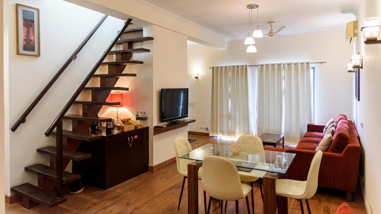 Beautiful Apartments At Tarudhan Valley Golf Resort, Manesar 古尔冈 外观 照片